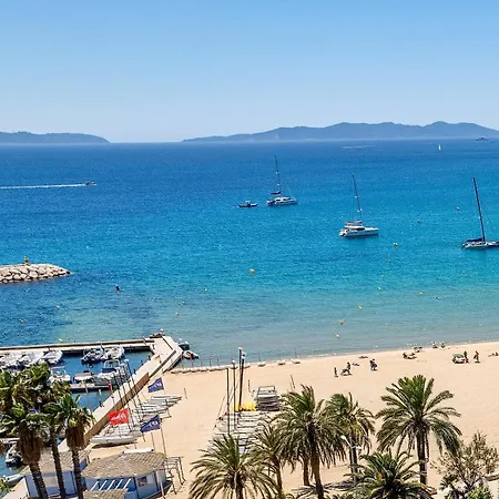 מלון Espadon Bleu 3*