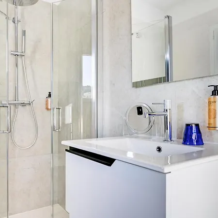 Espadon Bleu Hotel 3*