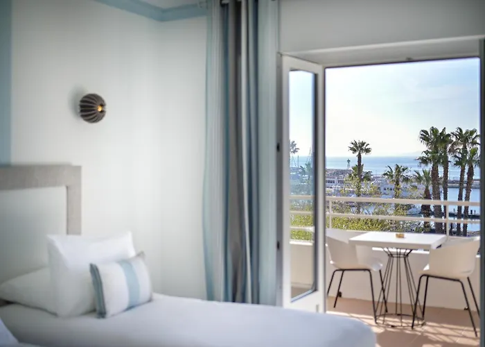 Espadon Bleu Le Lavandou