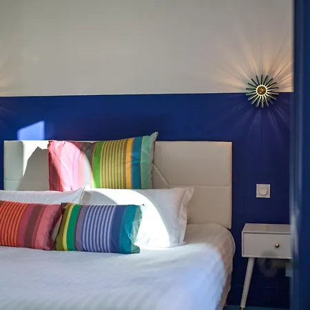 Espadon Bleu Hotel 3*