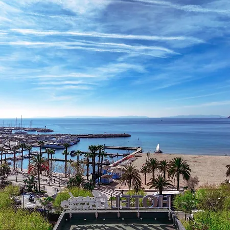 Отель Espadon Bleu 3*