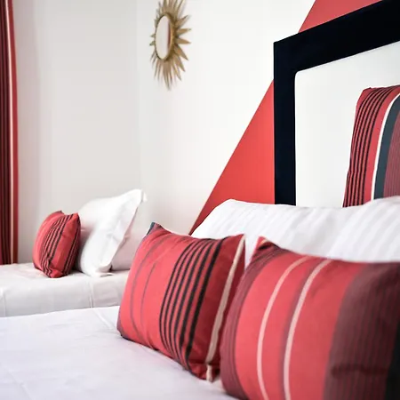 מלון Espadon Bleu