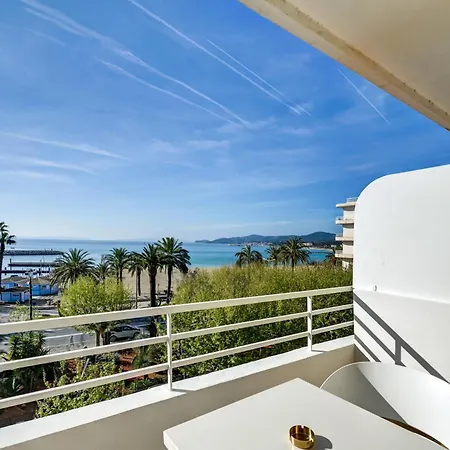 Espadon Bleu 3* לה לבאנדו