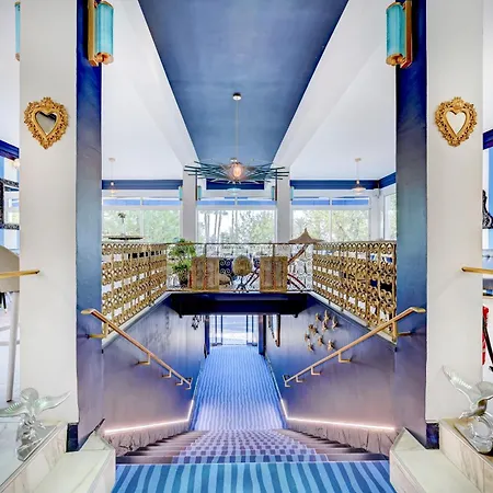 Espadon Bleu Hotel