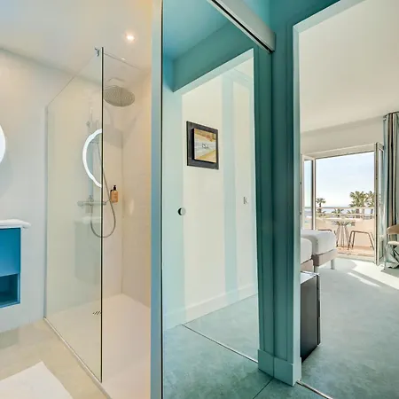 Espadon Bleu מלון לה לבאנדו