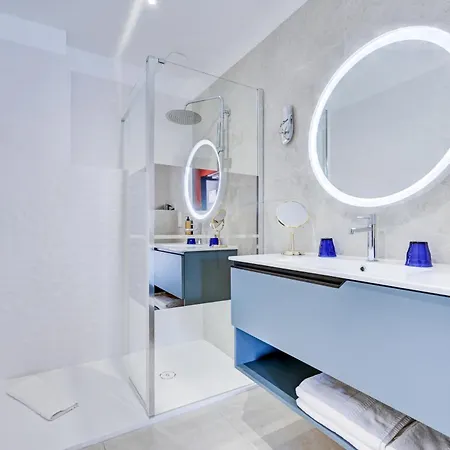 Espadon Bleu לה לבאנדו