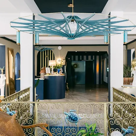 Espadon Bleu Hotel