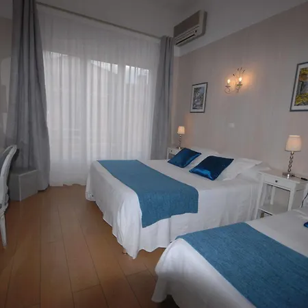 Espadon Bleu Hotel 3*