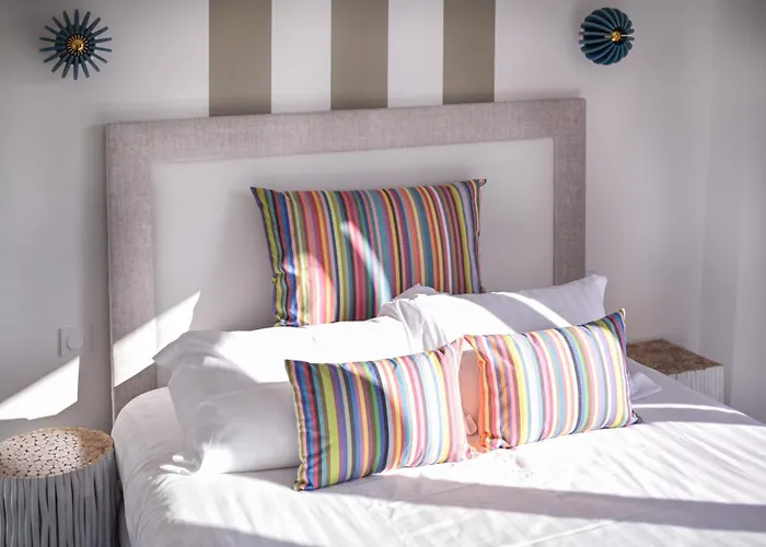 Espadon Bleu Hotel 3*