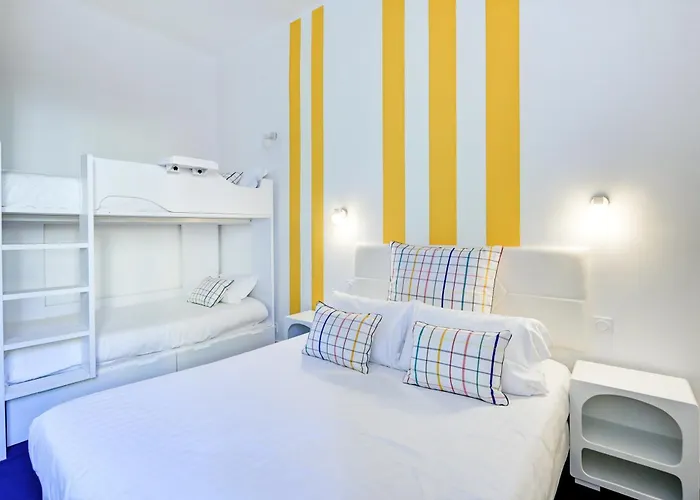 Espadon Bleu Hotel 3*