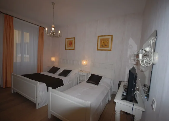 Espadon Bleu Hotel 3*